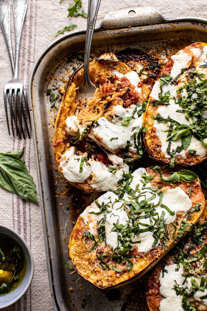 SPICY TOMATO PARMESAN SPAGHETTI SQUASH